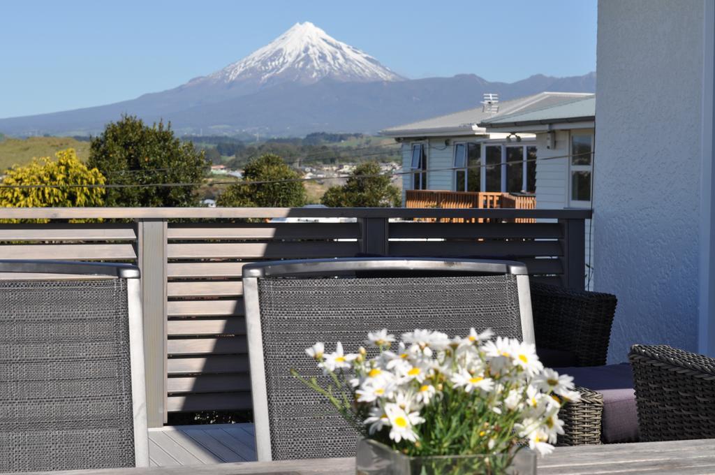 16 แฮฟลอค เบดแอนด์เบรคฟาสต์ Bed & Breakfast นิวพลีมัธ ภายนอก รูปภาพ