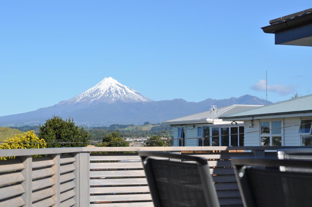 16 แฮฟลอค เบดแอนด์เบรคฟาสต์ Bed & Breakfast นิวพลีมัธ ภายนอก รูปภาพ