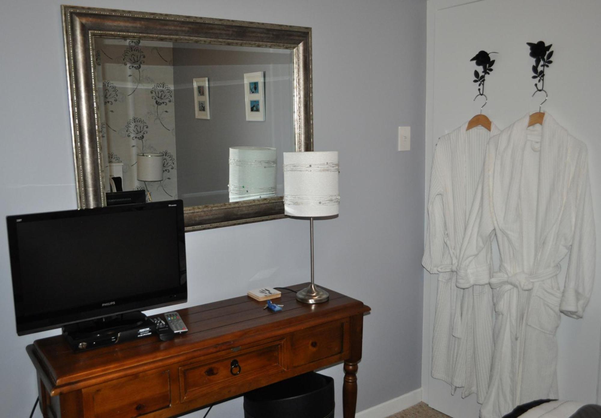 16 แฮฟลอค เบดแอนด์เบรคฟาสต์ Bed & Breakfast นิวพลีมัธ ภายนอก รูปภาพ