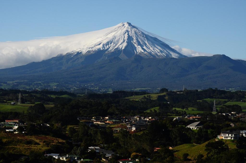 16 แฮฟลอค เบดแอนด์เบรคฟาสต์ Bed & Breakfast นิวพลีมัธ ภายนอก รูปภาพ