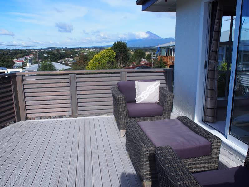 16 แฮฟลอค เบดแอนด์เบรคฟาสต์ Bed & Breakfast นิวพลีมัธ ภายนอก รูปภาพ
